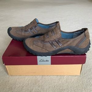 Privo by Clarks Arches Brown Suede Slip On's